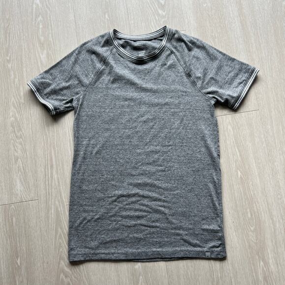 AE American Eagle Outfitters Apres Active Tee Mens XS Grey - Picture 1 of 10